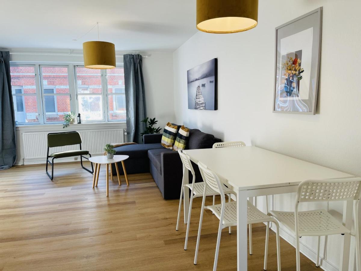 Aday - Central Terrace Apartment In Hjørring Exterior foto